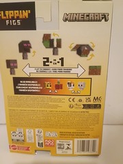 Minecraft – Flippin’ Figs – 2-in-1 – Enderman + Grass Block (Mattel Ages 6+)