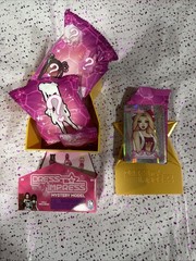 Dress to Impress Mystery Model DREAMY SPARKLE Doll Figure Toy & DLC CODE
