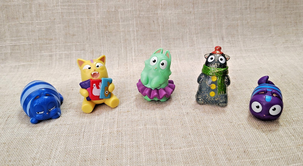 Lost Kitties Mini Figures Mixed Lot of 5 Blindbox Series Toys Hasbro