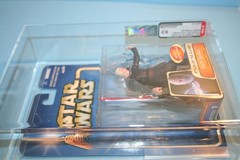 STAR WARS 2003 AFA GRADED MINT ON CARD AOTC DARTH TYRANUS FIGURE WEAPON HASBRO