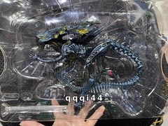 Aliens vs. Predator Alien Queen 1/18 Action Figure Model Ornament w/Box In Stock