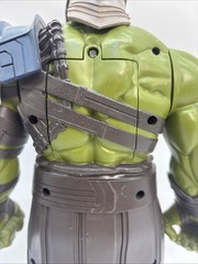Hasbro Marvel Thor Ragnarok 13.5” Electronic Talking Gladiator Hulk Figure {135}