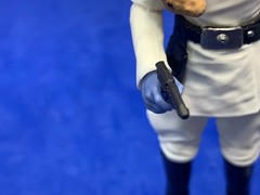 Star Wars Ahsoka Figure: Grand Admiral Thrawn “B”w/resin Ysalamiri & Mouse Droid