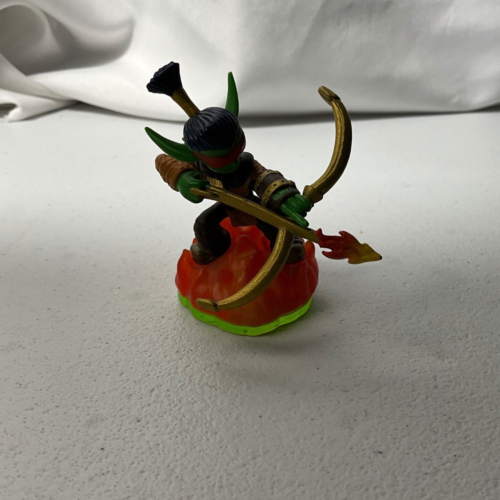 Activision Skylanders Spyro’s Adventure Flameslinger Fire Element Figure