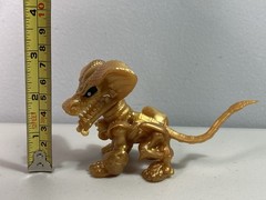 Moose Toys TREASURE X DRAGONS Gold Dragon Figure