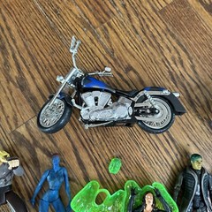 Marvel X-Men movie 6 inch 8 Figures Plus Two Wolverine Bikes/ Accessories