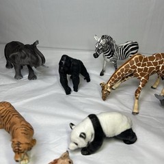 Safari Zoo Wildlife Animal Toy Figures Mixed Lot Of 12 Animals