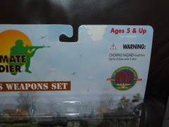 AXIS WEAPONS SET TEAR ON CARD ULTIMATE SOLDIER WEAPON SETS 1/6TH SCALE CARDED