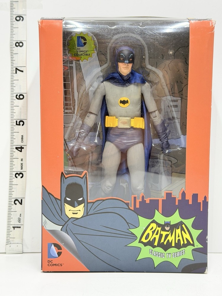 DC Comics 1966 Classic TV Series 7″ Neca Batman Adam West (Broken Arm)
