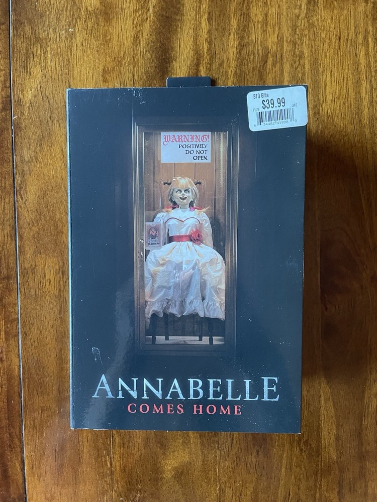 NECA The Conjuring Universe Annabelle 7″ Ultimate Action Figure Collection New