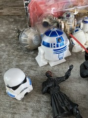 LARGE Star Wars Lot 30 Plus Pieces. Darth Vader, Luke, Hans, Leia Figure action