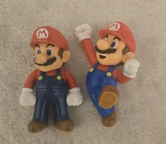 Mario 2.5in Nintendo JAKKS Figurine Set Of 2