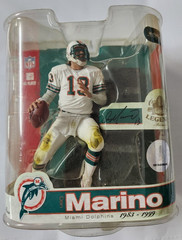 NEW DAN MARINO McFARLANE NFL PLAYERS LEGEND SERIES 3 FIGURE MIAMI DOLPHINS 2010
