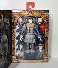 NECA – Welcome To Derry – Ultimate Pennywise – NIB