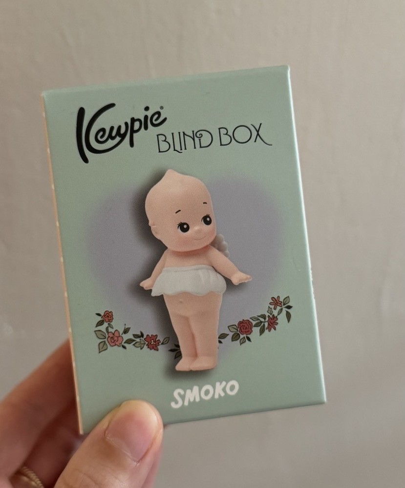 Kewpie Smoko (1 Random Blind Box figure) NEW IN BOX