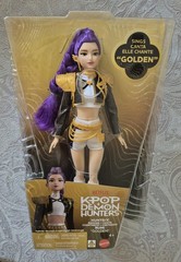 Rumi KPop Demon Hunters Huntrix Singing Golden Fashion Doll Figure Mattel