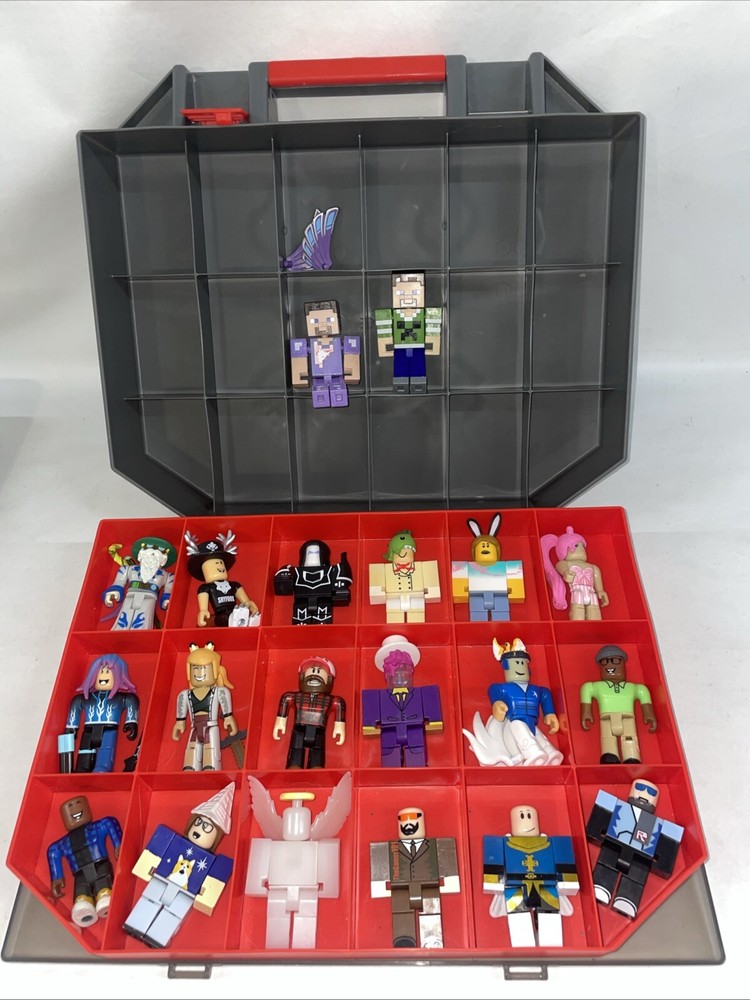 Roblox & Minecraft Mixed Lot of 20 Figures in Carrying Case – No Codes