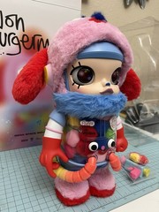 POPMART MEGA SPACE MOLLY jon burgerman 400%