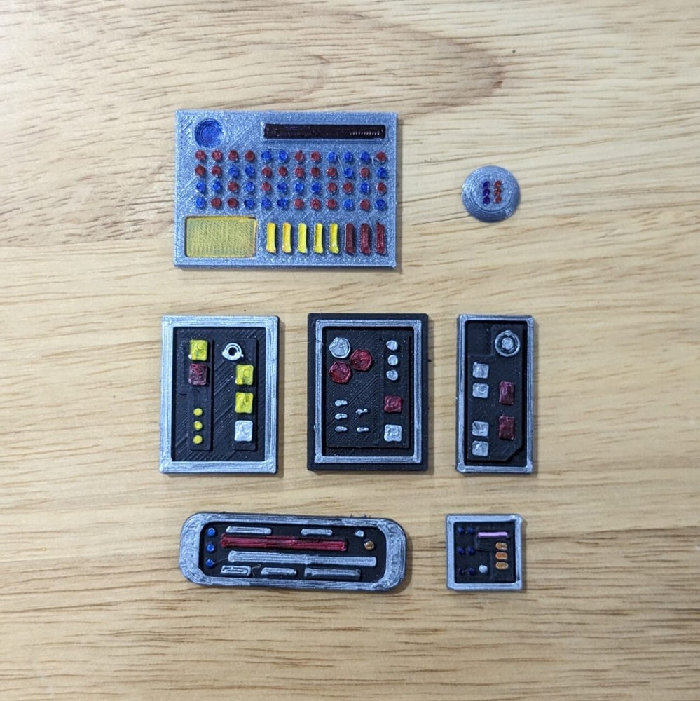 7x Control Panels for 3.75 IN FIGURE DIORAMA