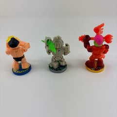 Akedo Ultimate Arcade Warrior Lot Of Base Controller and 3 Fight Action Figure