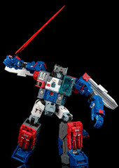 Fortress Maximus Titan Class SDCC Exclusive | Transformers Generations Titans R
