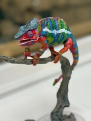 BANDAI Living Creatures Encyclopedia Premium Panther Chameleon FG Ambilobe Green