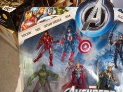 Marvel 8-Pack Avengers Collection Target Exclusive Hasbro 2012 Legends Universe