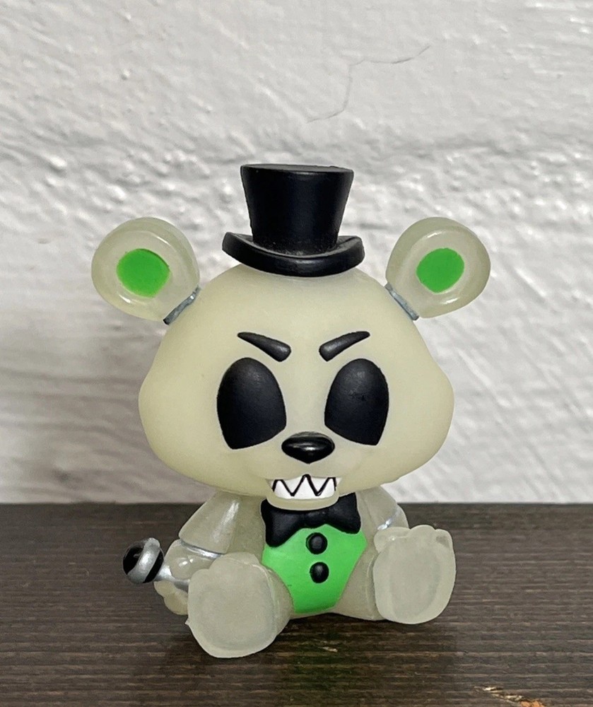 Glow In The Dark Mystery Minis GOLDEN FREDDY FUNKO Five Nights Freddie’s FNAF