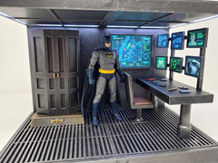 3D Printed Batcave Control Center & Diorama – 1:18 Scale (For 4″ Action Figures)