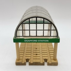 KNAPFORD STATION Thomas & Friends Wooden Railway Vintage 1995 MISSING BENCHES