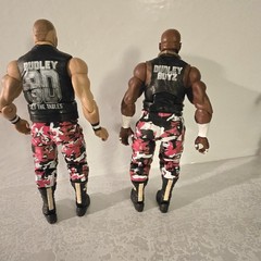 WWE Mattel Elite – Dudley Boys D-Von Bubba Ray Wrestling Figures Series 45