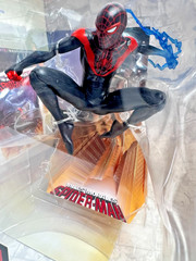 McFarlane Marvel Miles Morales Spider-Man #1 Resin Statue Figure w/ Comic MIB