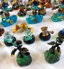 HUGE Lot of 50+ Skylanders Activision Figures