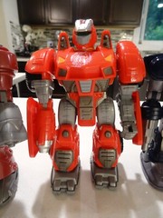 Lot Of 4 VINTAGE HAP-P-KID WALKING LIGHT UP M.A.R.S. 7″ ROBOT ACTION FIGURES C#4