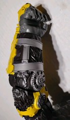 Giant King Kong Action Figure 11″ inch Godzilla x Kong with B.E.A.S.T. Glove EUC