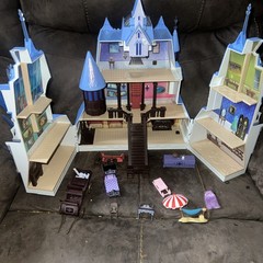Disney Store Animator’s Collection Frozen 2 Ultimate Arendelle Castle 17” EUC