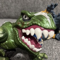 Mattel 1996 T-Bone GREEN T-Rex TRIBAL and SPIKE TRICERATOPS Extreme Dinosaurs