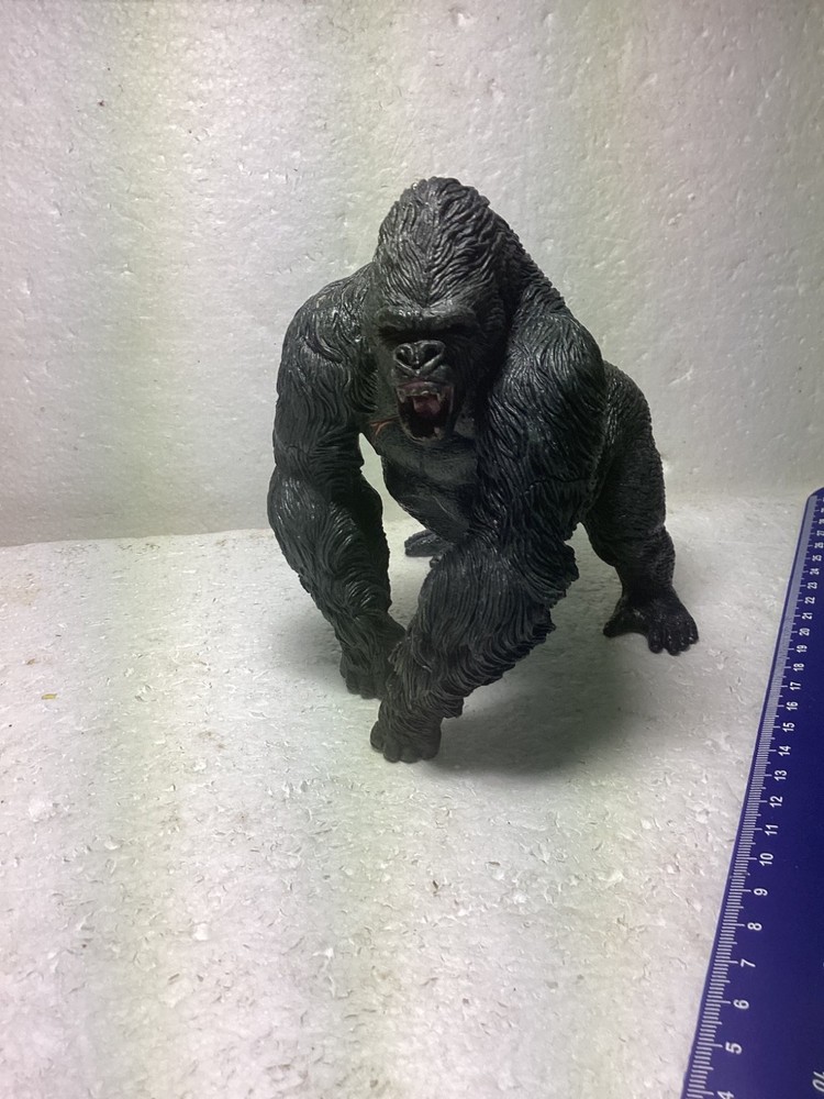 King Kong Action Figure Gorilla Kaiju Peter Jackson Solid Resin