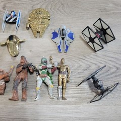 Star Wars Toy Lot Action Figures Ships Vehicles Millennium Falcon Boba Fett Chew