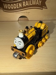 STEPHEN THOMAS FRIENDS TRAIN Take N Play Along DIECAST ROCKET ! KING OF RAILWAY