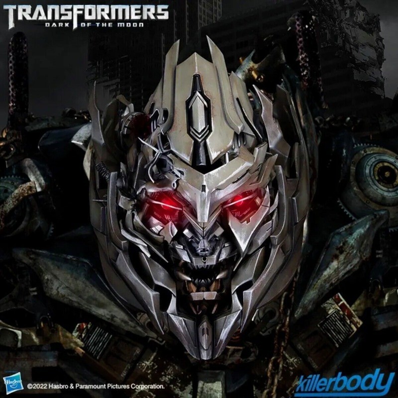 Megatron English Voice-Controlled Wearable 1/1 Helmet With LED Eye Halloween 1PC