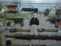 AXIS WEAPONS SET ULTIMATE SOLDIER WEAPON SETS 1/6TH SCALE