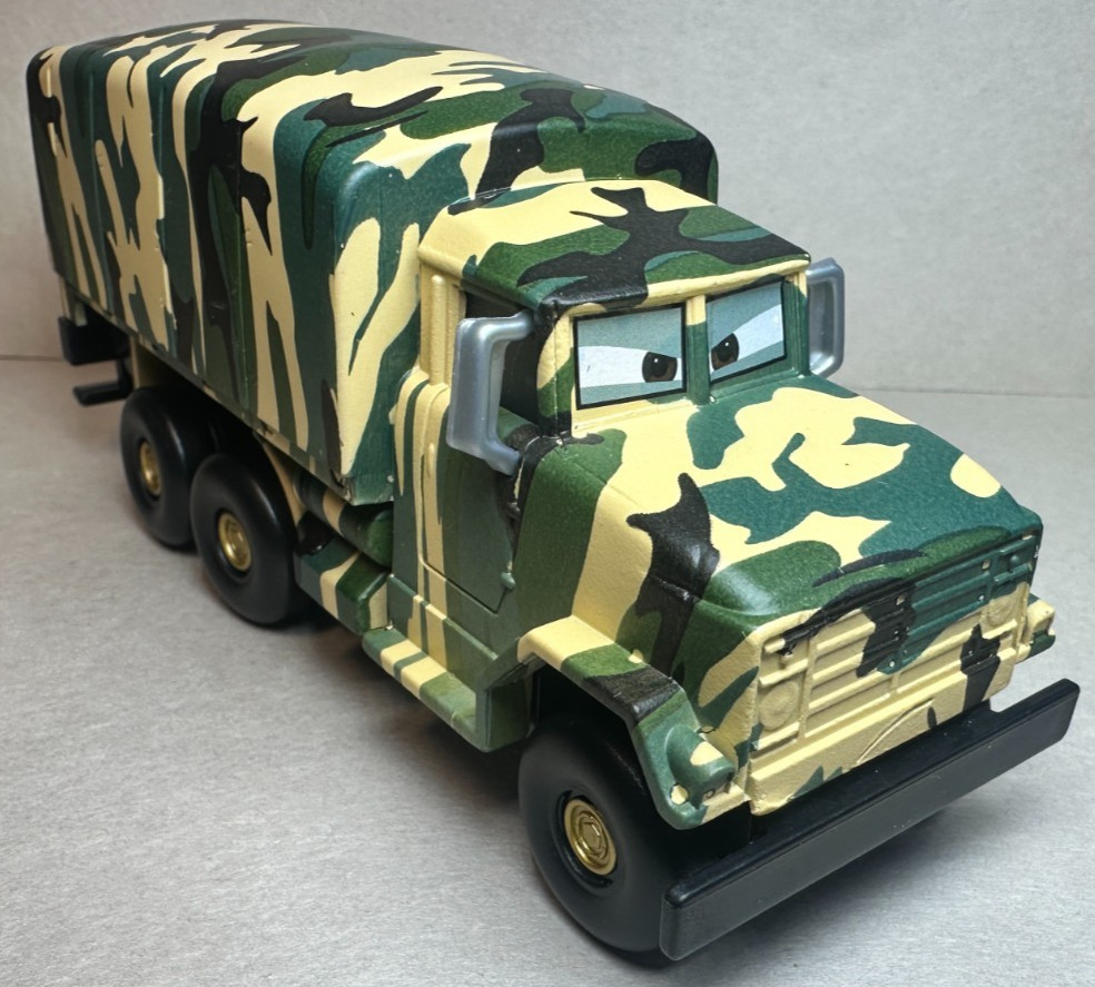 Disney Pixar Cars 2 Deluxe Andy Gearsdale British Military Truck 1:55 Diecast FC