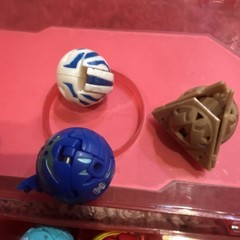 Bakugan Battle Brawlers Dragonoid Figure Ball Set w/ Carrying Case Multicolor