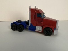 Transformers Prime First Edition Voyager Optimus Prime 2012 (2nd version)