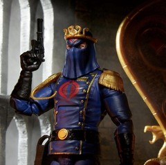 PRE-SALE–G.I. Joe Classified 221 Hooded Cobra Commander Figure Throne Set