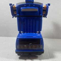 Warrior Racing Pro Car – Light – Music – Rotates with Bump and Go Movement