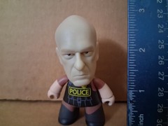 Titans Vinyl Breaking Bad Hank Action Figure