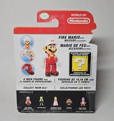 World of Nintendo FIRE MARIO Figure from Series 1-3 2015 4″ NIB Box Damage