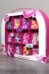 Hasbro My Little Pony Collection Set 2011 Toy R Us Exclusive 12 Figures Sealed